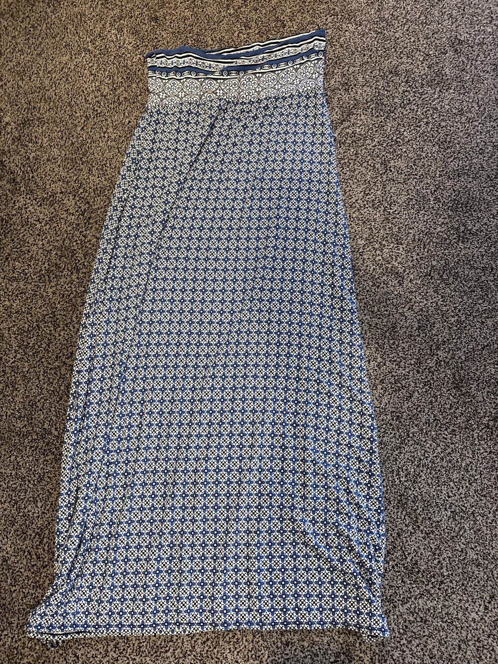 Max Studio Maxi Skirt Blue Black White Geometric Pattern